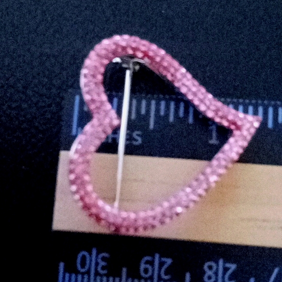 BREAST CANCER RESEARCH SWAROVSKI HEART BROOCH - Picture 5 of 6
